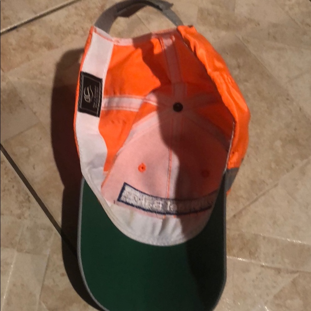Construction hat - Picture 2 of 2